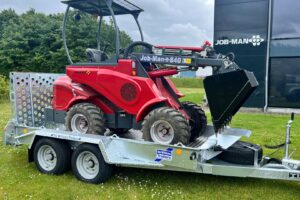 Job-Man 840 med Williams Trailer
